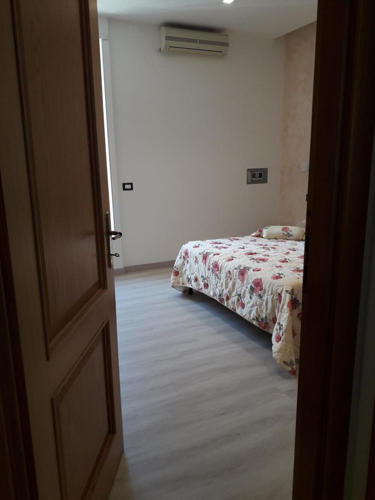 Peonia La Casa...... Vacanze Per Tutti Сasa de vacaciones Roma